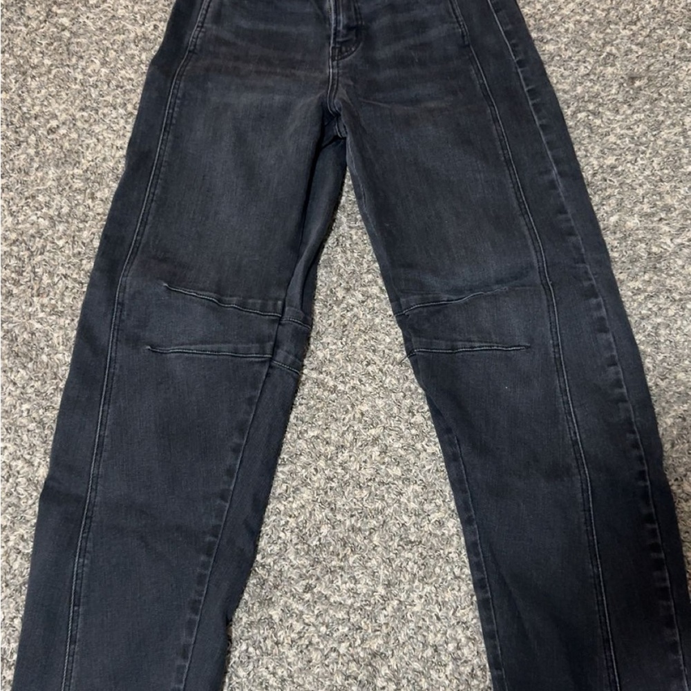 Buckle Women's Black Barrel Jeans